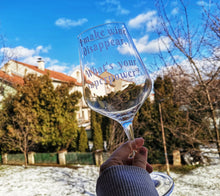 Učitajte sliku u galeriji, Čaša za vino &quot;I make wine disappear. What&#39;s your superpower?&quot;
